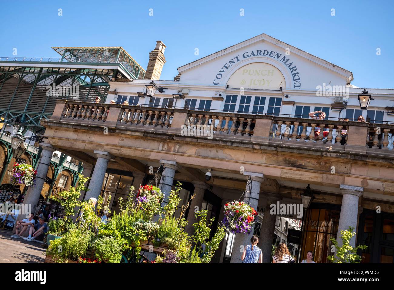 Covent Garden Piaster in un giorno d'estate, Londra, Inghilterra, Regno Unito Foto Stock