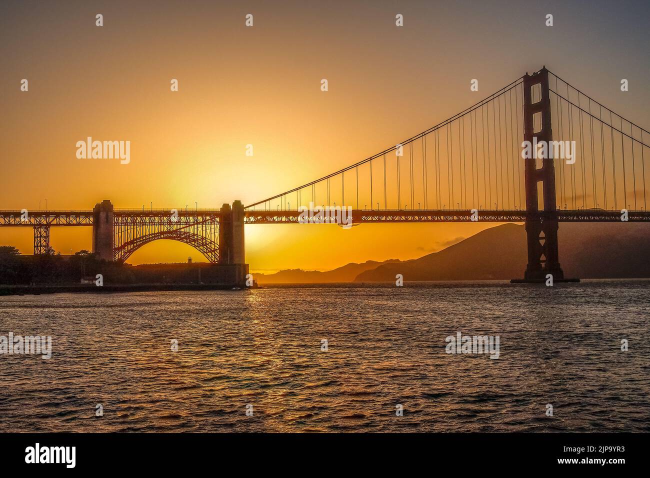 Golden Gate Bridge al tramonto. San Francisco, California, Stati Uniti. Foto Stock