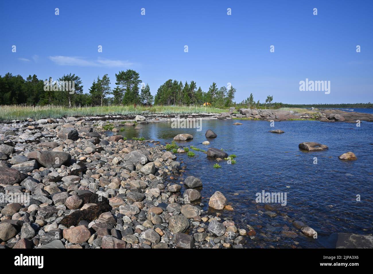 La costa del Mar Bianco. Mare della regione Karelian in Russia. Foto Stock