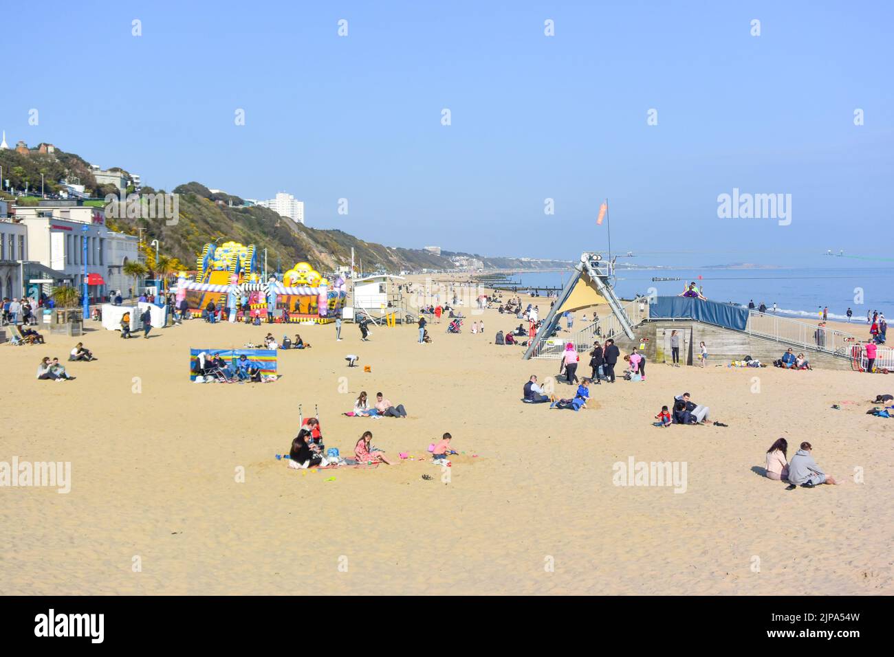 Bournmouth, Dorset, Inghilterra, Regno Unito, spiagge e Pier e zip Wire. Foto Stock