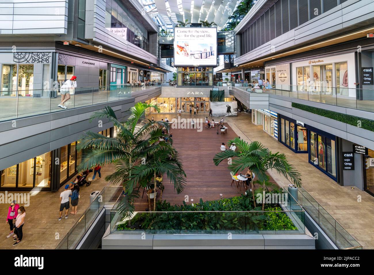 Centro citta' di Brickell Centro commerciale moderno e complesso finanziario nel centro citta' di Miami, Miami, Florida del Sud, Stati Uniti Foto Stock