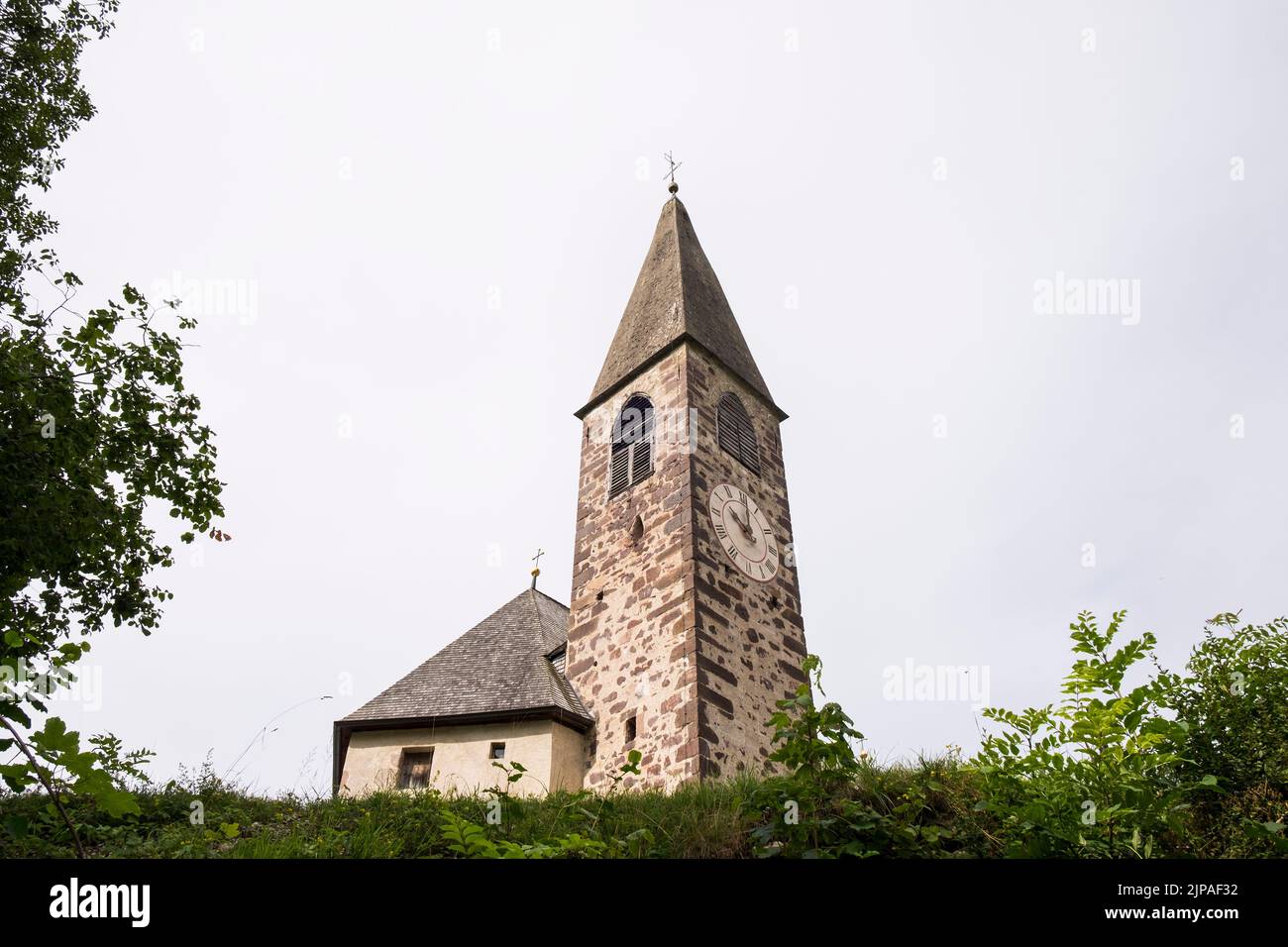 Italia, Trentino Alto Adige, Val di Funes, val di Funes, chiesa di Santa Maddalena Foto Stock