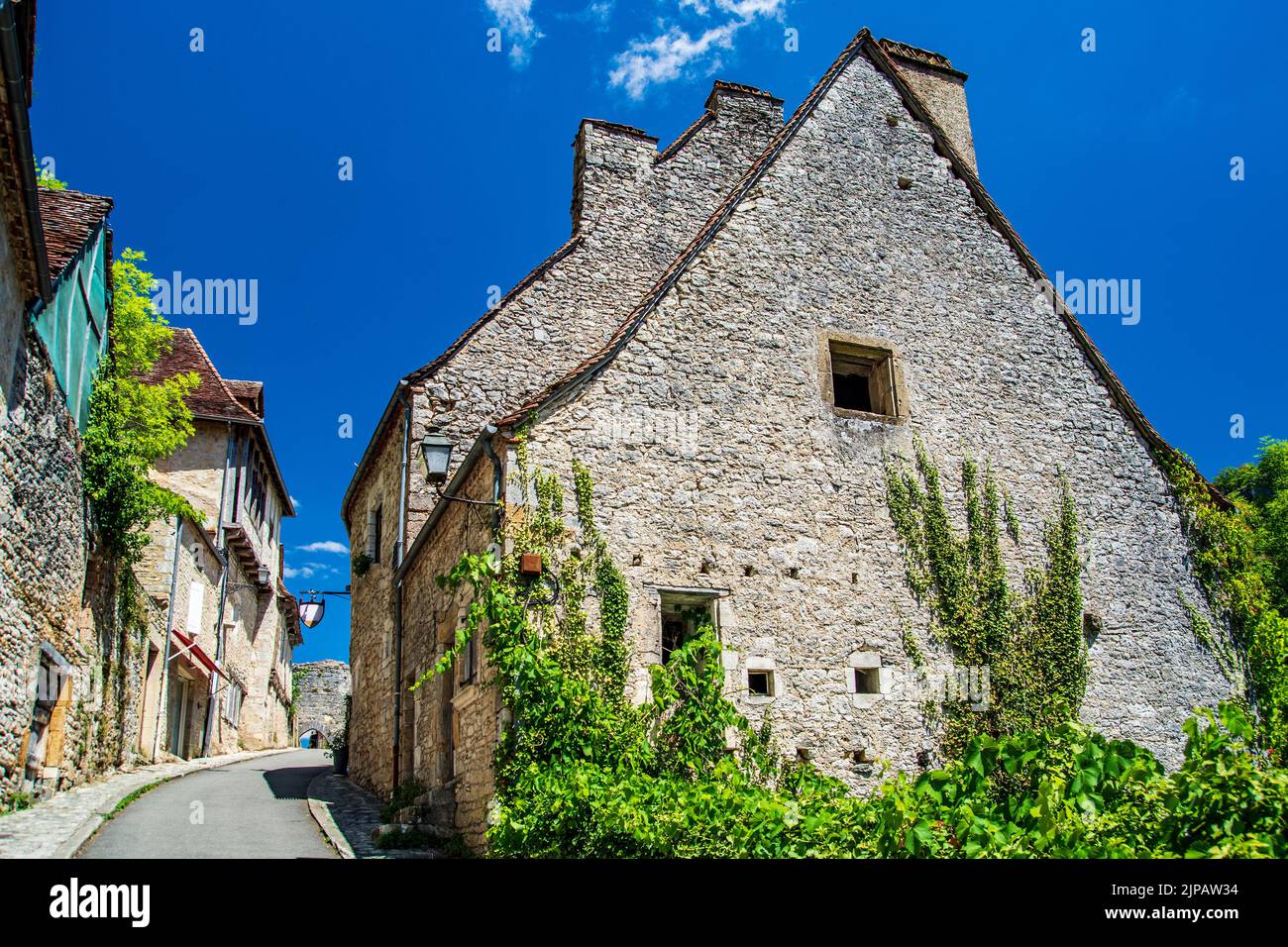 Rocamadour, bellissimo villaggio francese sulla valle del Lot, Occitanie, Foto Stock