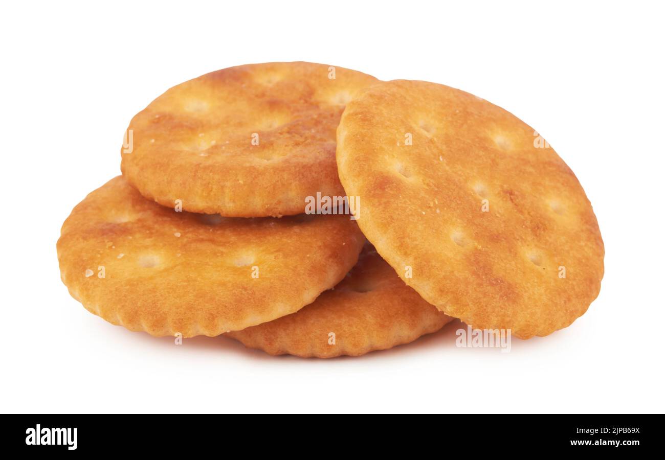 Snack cracker salato rotondo isolato su sfondo bianco Foto Stock