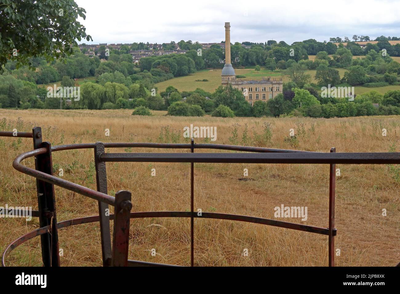 Percorso a piedi intorno a Chipping Norton, prendendo in Cotswolds campagna vicino Bliss tweed Mill, Gloucestershire, Inghilterra, UK, da George Woodhouse di Bolton Foto Stock