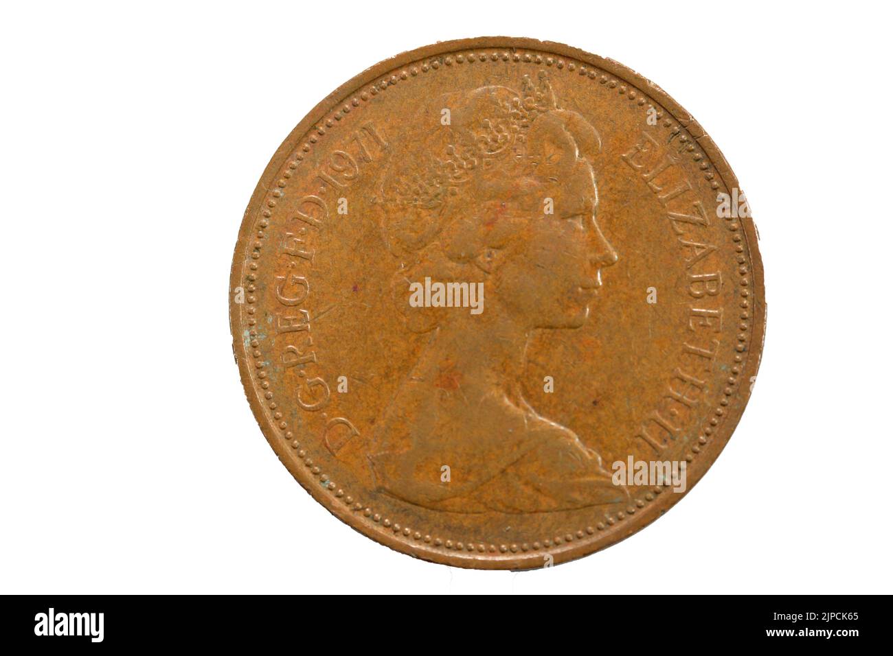 Regina Elisabetta II 2 nuovo pence 1971 moneta di bronzo caratterizzato da un ritratto della regina isolato su sfondo bianco, busto drappeggiato coronetto della regina, ri Foto Stock