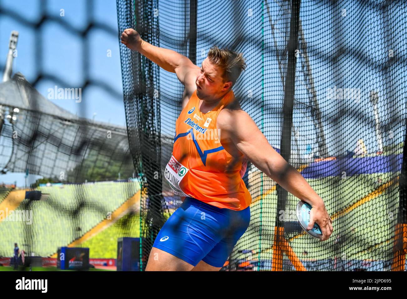 MONACO di Baviera, GERMANIA - 17 AGOSTO: Ruben Rolvink dei Paesi Bassi che gareggiano nel Men's Discus Throw durante i Campionati europei di Monaco di Baviera 2022 all'Olympiastadion il 17 agosto 2022 a Monaco di Baviera, Germania (Foto di Andy Astfalck/BSR Agency) Foto Stock