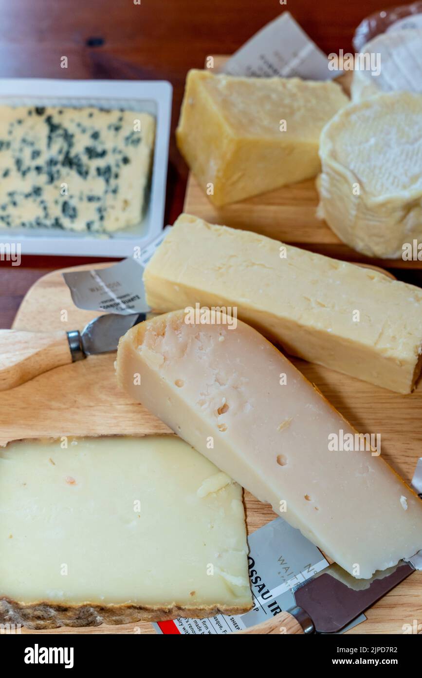 Un tradizionale Cheese Board, pranzo di Natale, Sussex, Regno Unito Foto Stock