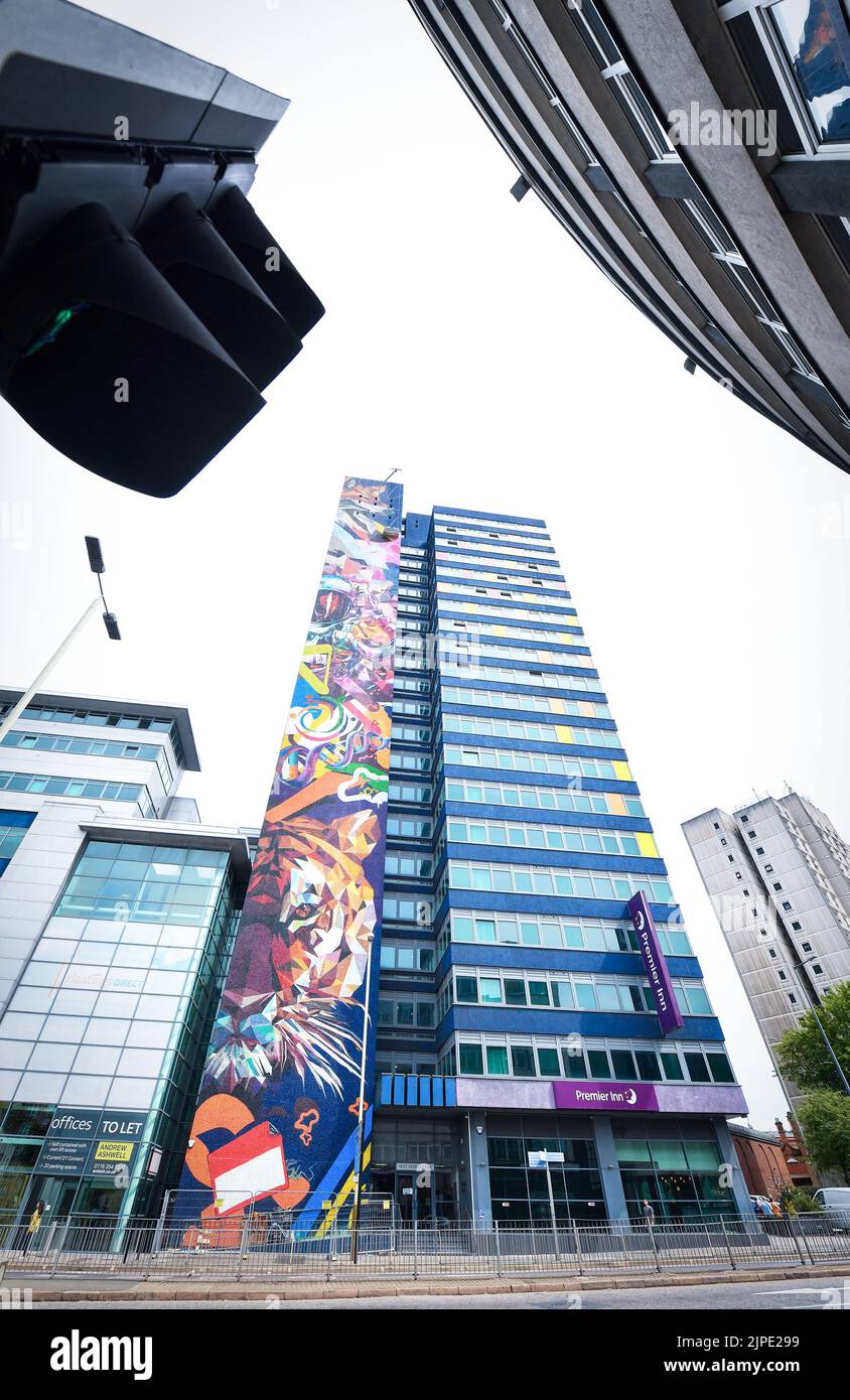 St George's Tower nel centro di Leicester, sede del pezzo di Street art più alto d'Europa Foto Stock