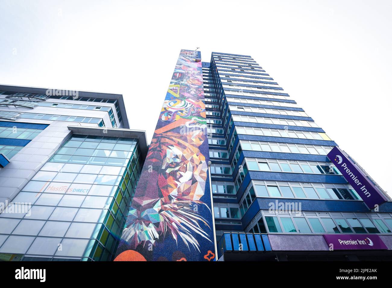 St George's Tower nel centro di Leicester, sede del pezzo di Street art più alto d'Europa Foto Stock
