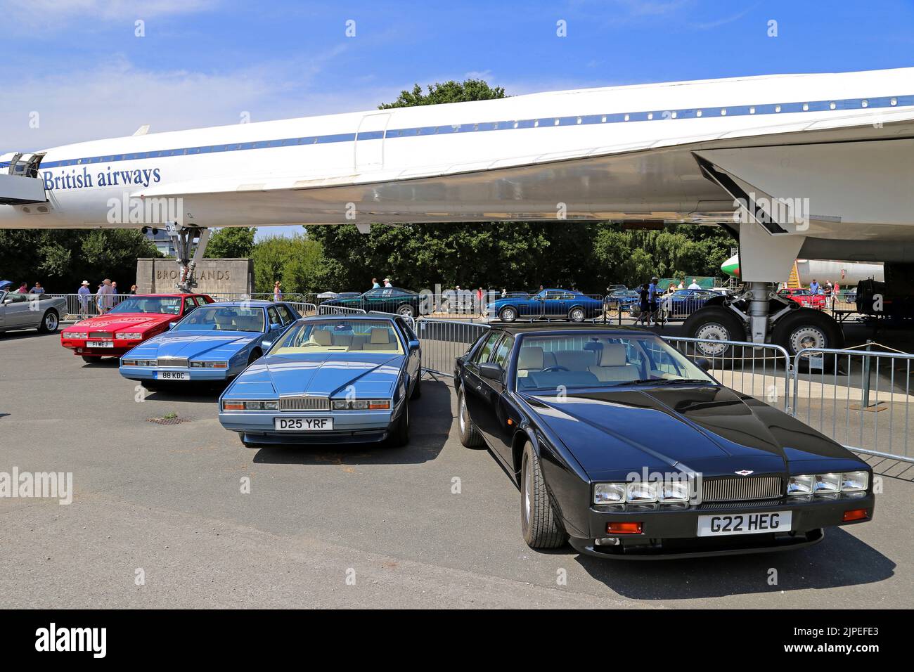 Aston Martin 5,3 V8 Lagondas (1974-1990), Aston Martin Heritage Day 2022, Brooklands Museum, Weybridge, Surrey, Inghilterra, Regno Unito, Europa Foto Stock