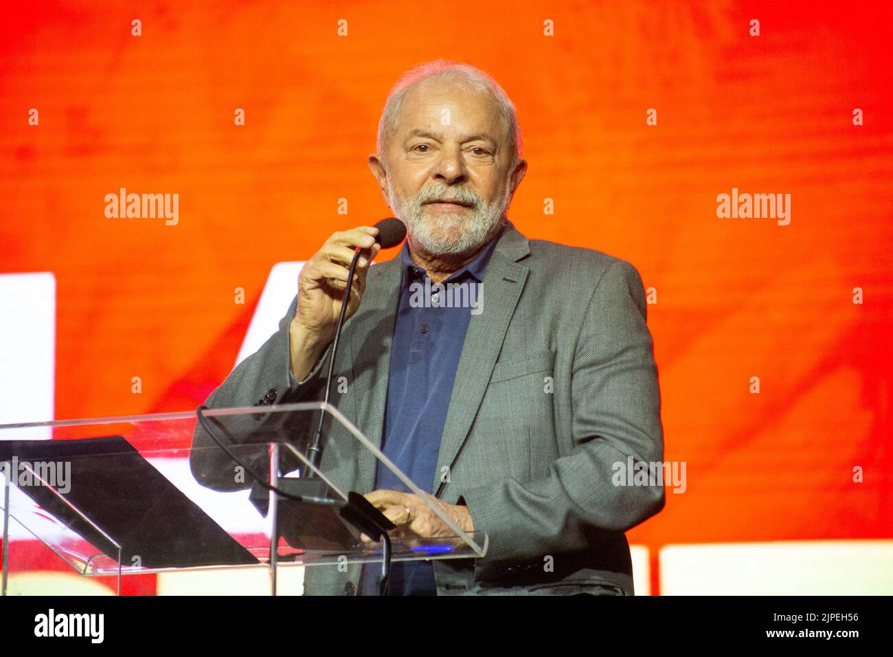 São PAULO,SP - 17 AGOSTO: Luiz Inacio Lula da Silva, ex presidente del Brasile, parla durante un incontro con gli imprenditori all'Hotel Novotel São Paulo il 17 agosto 2022 a São Paulo, SP, Brasile. (Foto di Gerson Areias/PxImages) Credit: PX Images/Alamy Live News Foto Stock