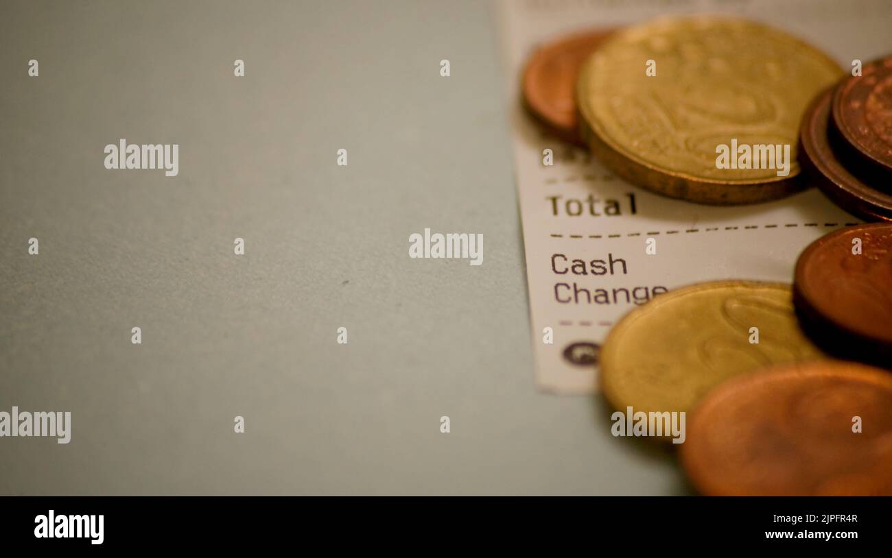 Cambio monete in euro sulla ricevuta Foto Stock