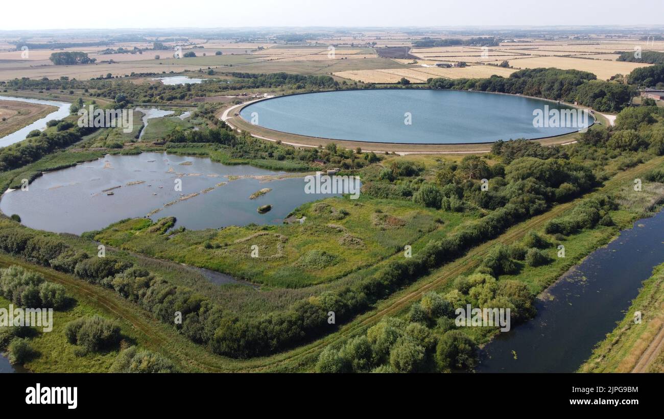 Vista aerea del bacino idrico dello Yorkshire, della riserva naturale Tophill Low, dell'East Riding of Yorkshire Foto Stock