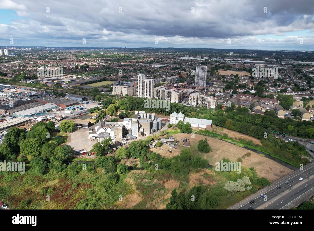 Enfield North London Tower blocca la vista aerea del drone britannico Foto Stock