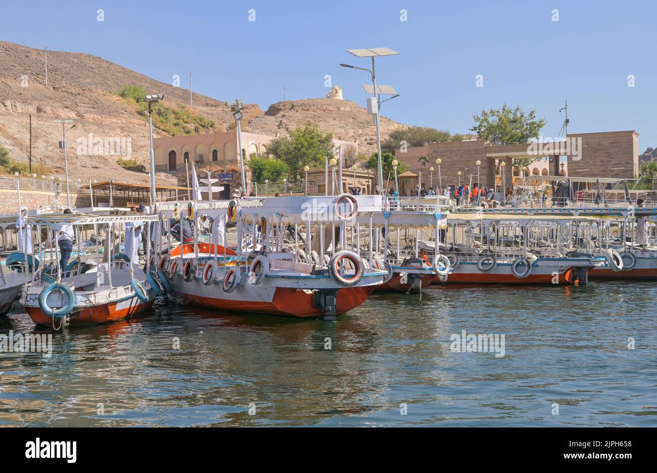 Touristische Ausflugsboote, Insel Philae, Assuan, Ägypten Foto Stock