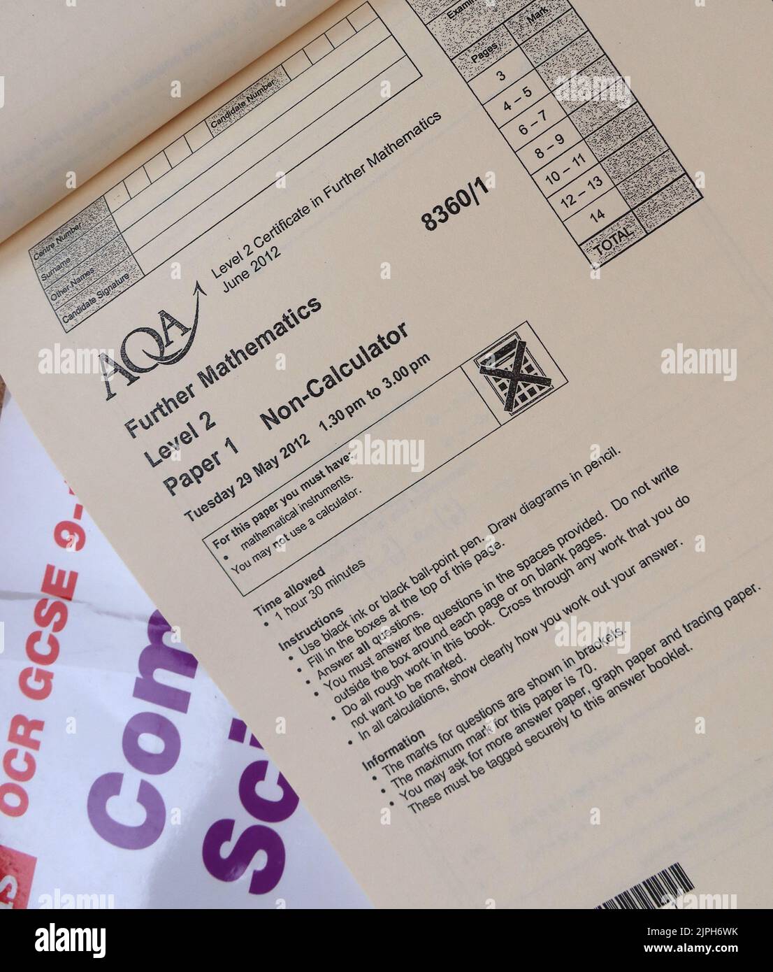Ulteriori documenti di esame di esempio di Maths, per gli studenti che si preparano per gli esami AQA Foto Stock
