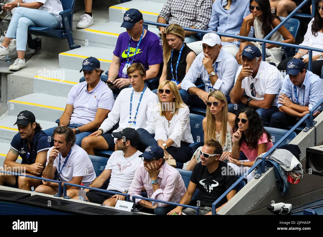 New York, Stati Uniti. 08th Set, 2019. La famiglia di Rafael Nadal - Sebastián Nadal, María Isabel Nadal, Ana María Parera, Xisca Perelló - guarda la finale tra Rafael Nadal di Spagna e Daniil Medvedev di Russia all'Arthur Ashe Stadium presso l'USTA Billie Jean King National Tennis Center il 08 settembre 2019 a New York City. Credit: Independent Photo Agency/Alamy Live News Foto Stock