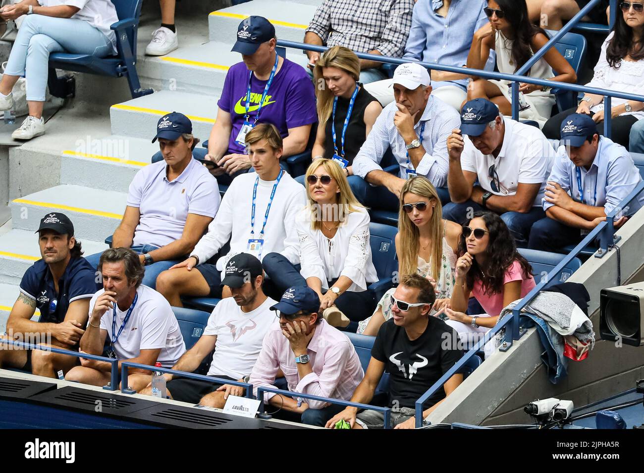 New York, Stati Uniti. 08th Set, 2019. La famiglia di Rafael Nadal - Sebastián Nadal, María Isabel Nadal, Ana María Parera, Xisca Perelló - guarda la finale tra Rafael Nadal di Spagna e Daniil Medvedev di Russia all'Arthur Ashe Stadium presso l'USTA Billie Jean King National Tennis Center il 08 settembre 2019 a New York City. Credit: Independent Photo Agency/Alamy Live News Foto Stock