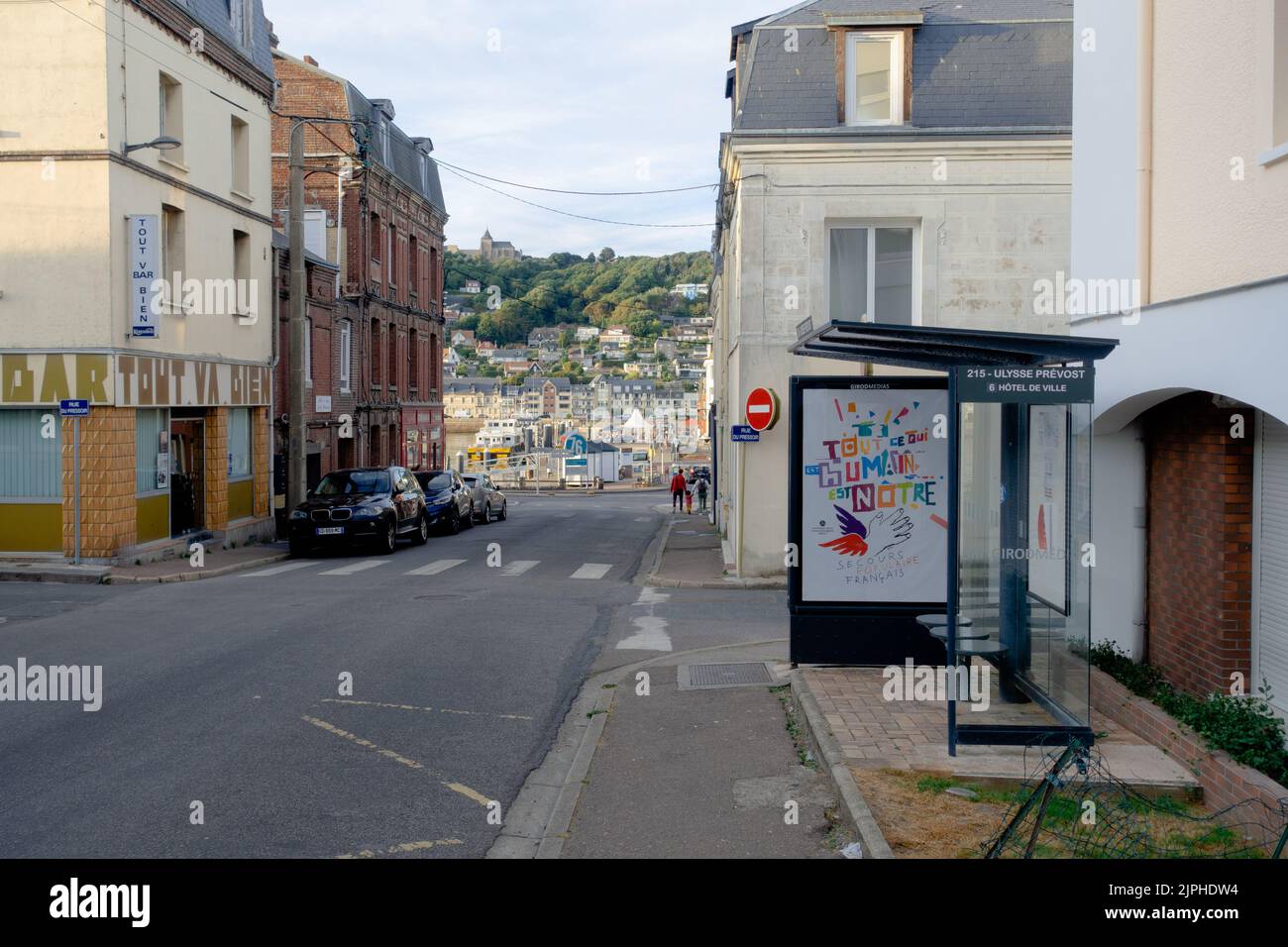 La città francese di Fécamp in serata Foto Stock