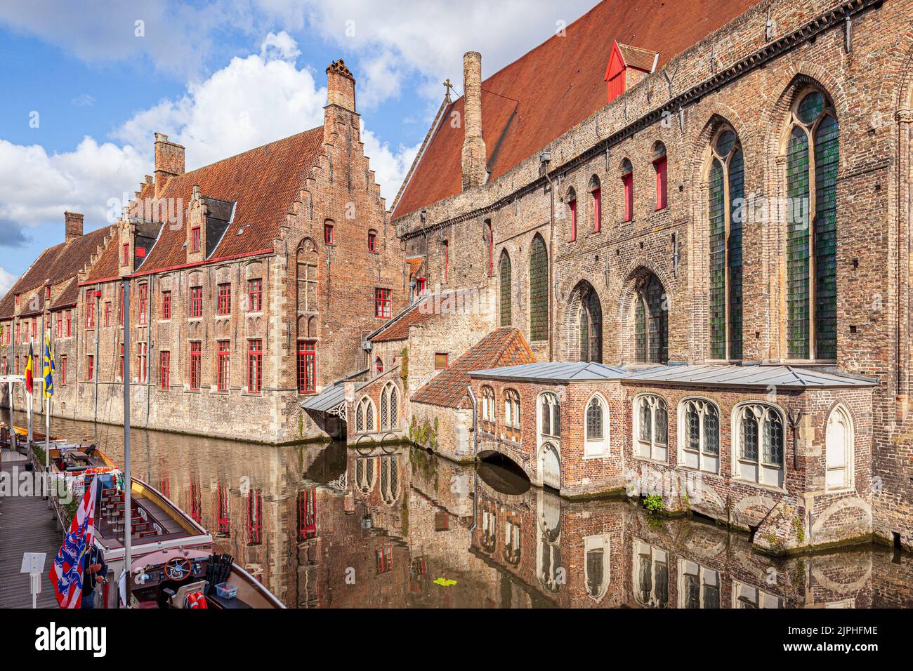 Il 12th ° secolo St John's Hospital (Sint-Janshospitaal) a Bruges, Belgio Foto Stock