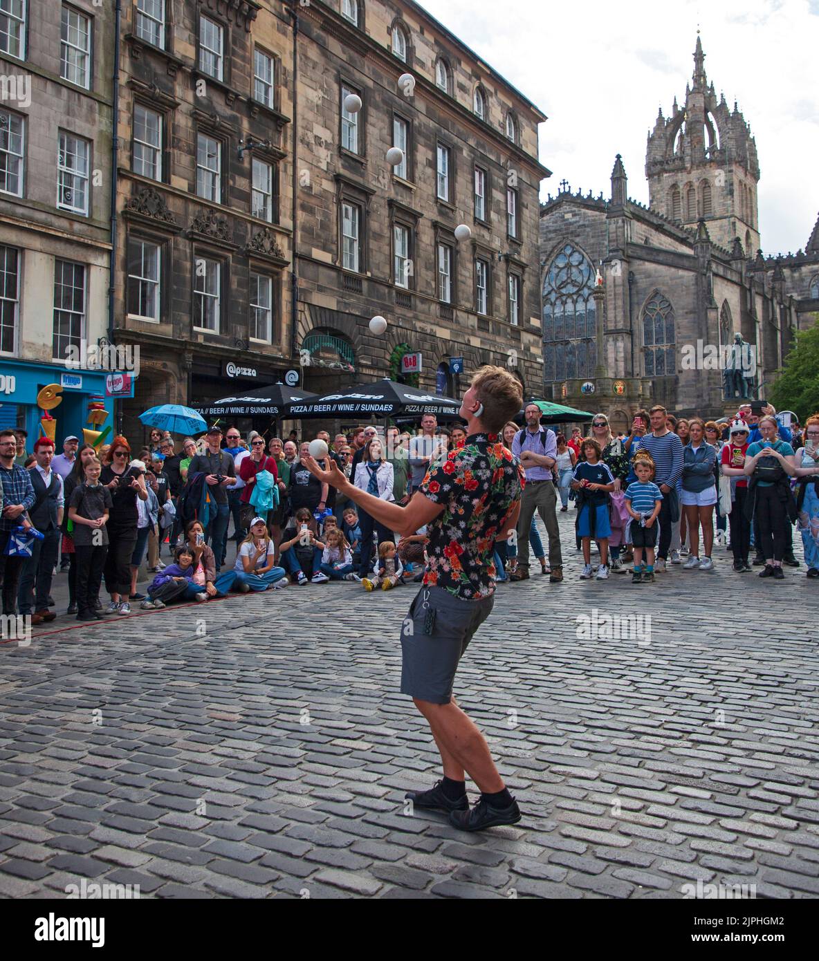 Edinburgh Festival Fringe, Juggler, 2022, Edinburgh Royal Mile Foto Stock