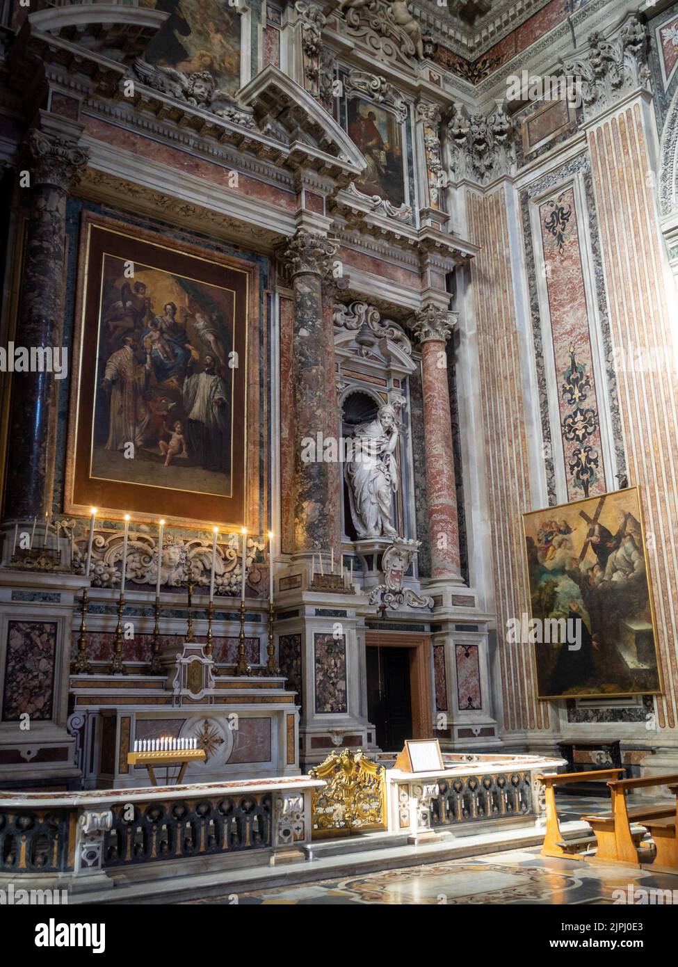 Cappella di Sant’Ignazio di Loyola, sosta di Paolo De Matteis, Chiesa di Gesú nuovo, Napoli Foto Stock