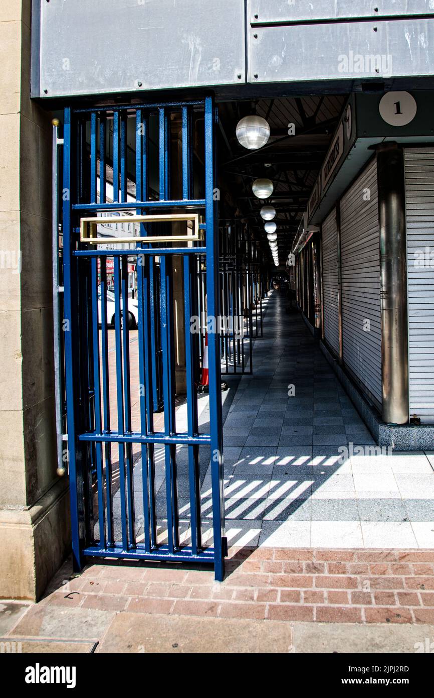 Ingresso al vecchio mercato della città di Doncaster Foto Stock