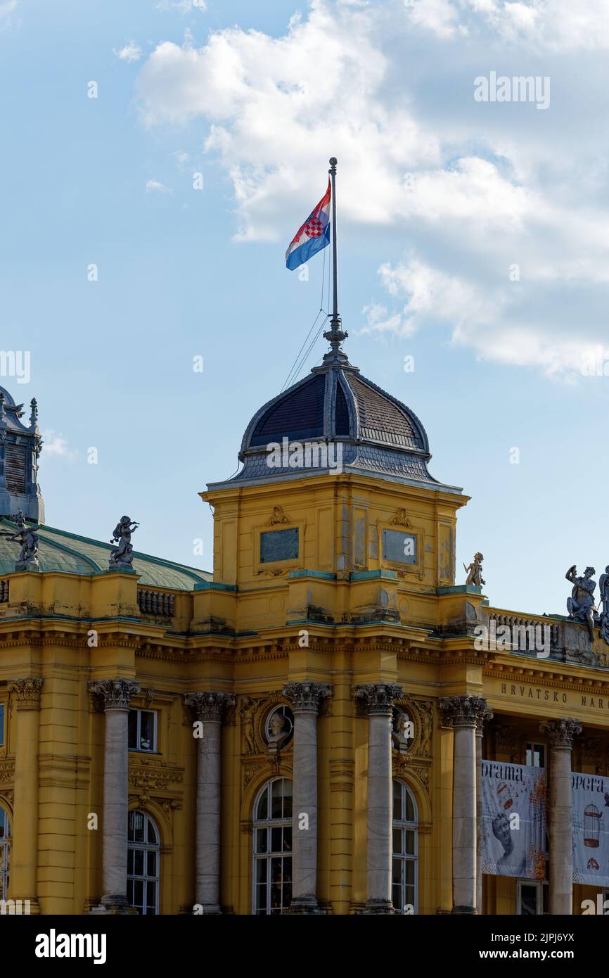 L'edificio neo-barocco del Teatro Nazionale Croato è un capolavoro di tardo storicismo Foto Stock