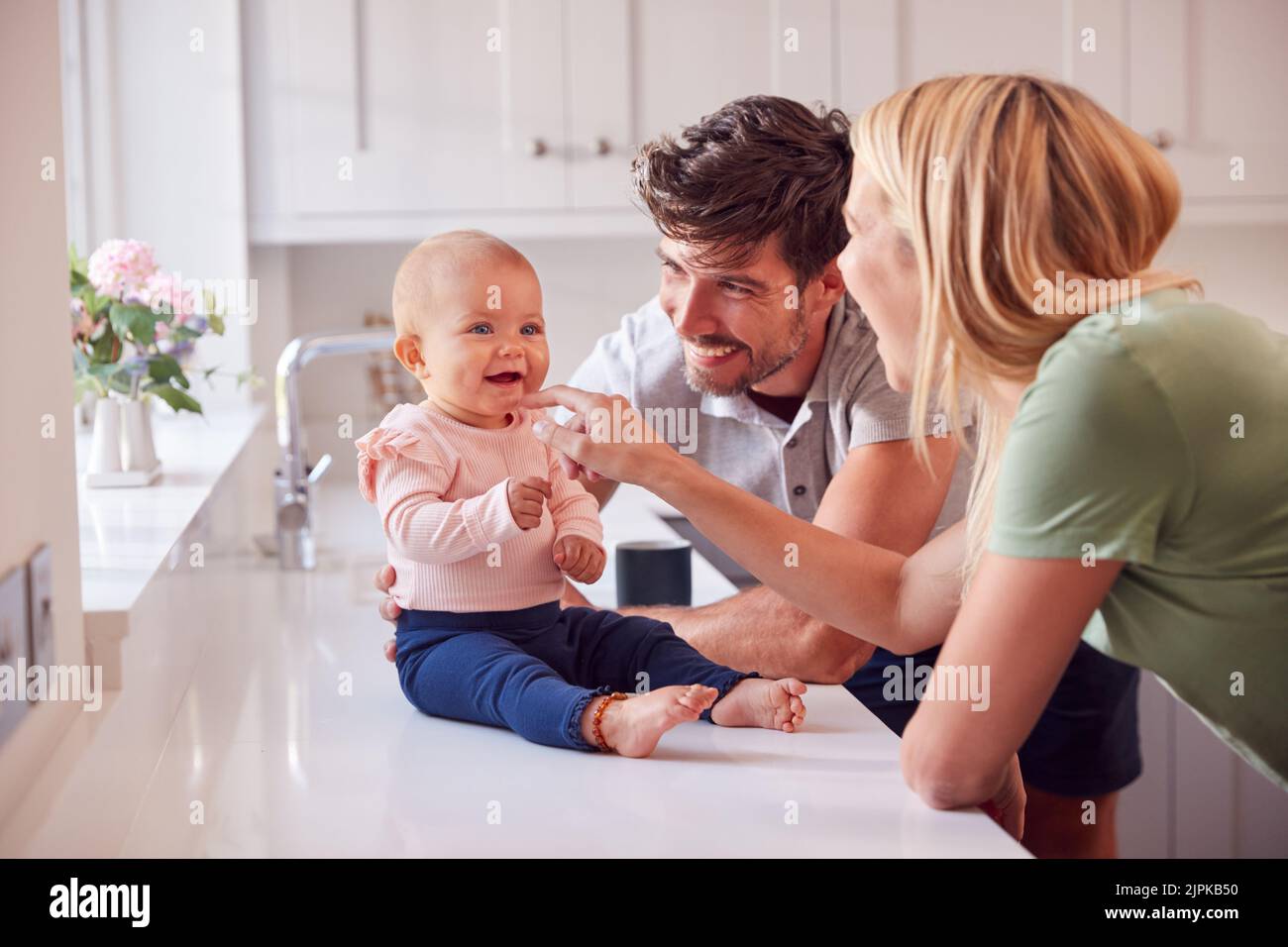 bambino, genitore, sorridente, felice, amorevole, babe, bambini, bambini umani, genitori, sorriso, happies, romanticismo Foto Stock