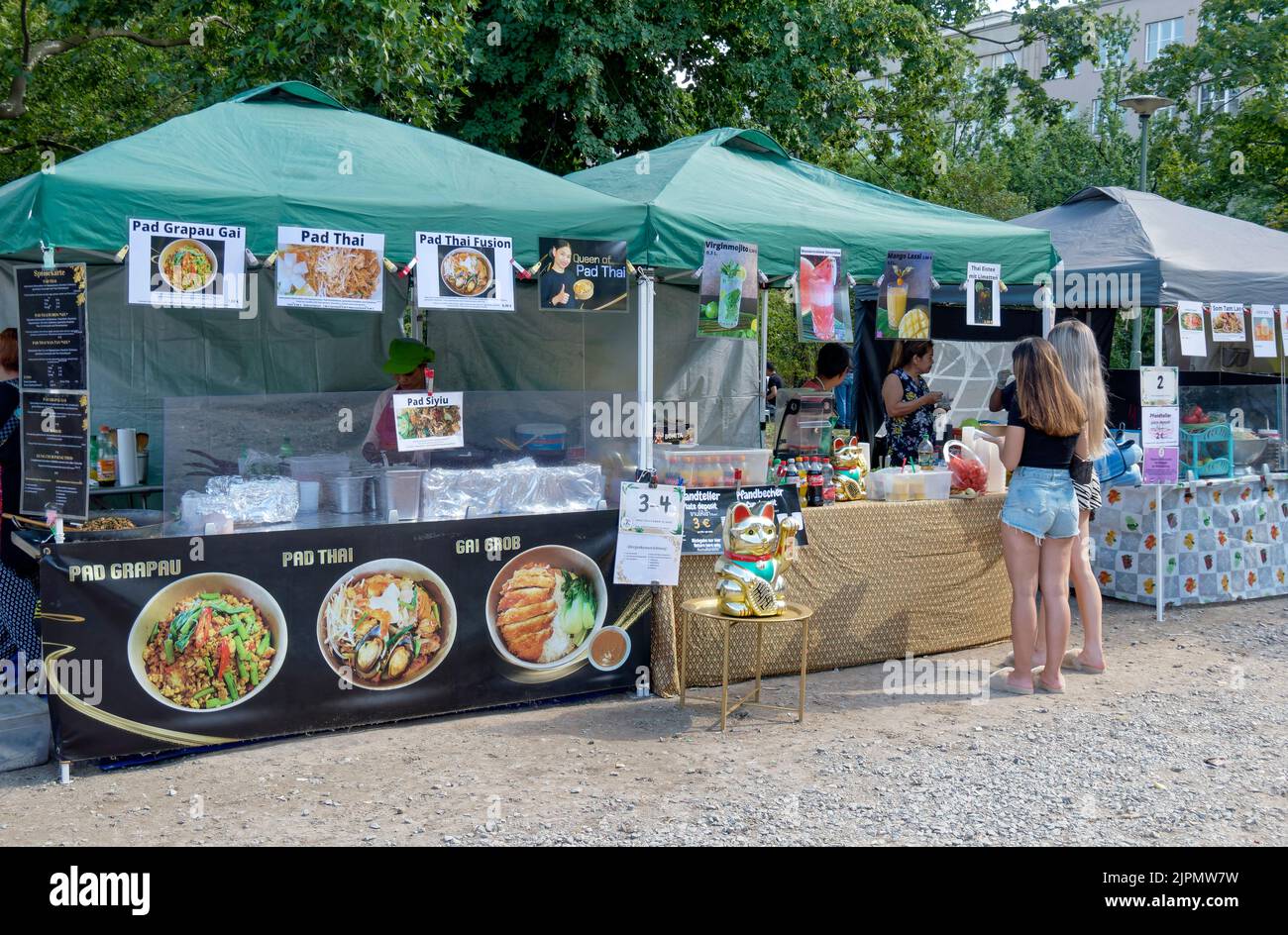 Thai Food Markt, Thaippark, Streetfood, Verkaufsstände, Preussenpark, Charlottenburg-Wilmersdorf Foto Stock