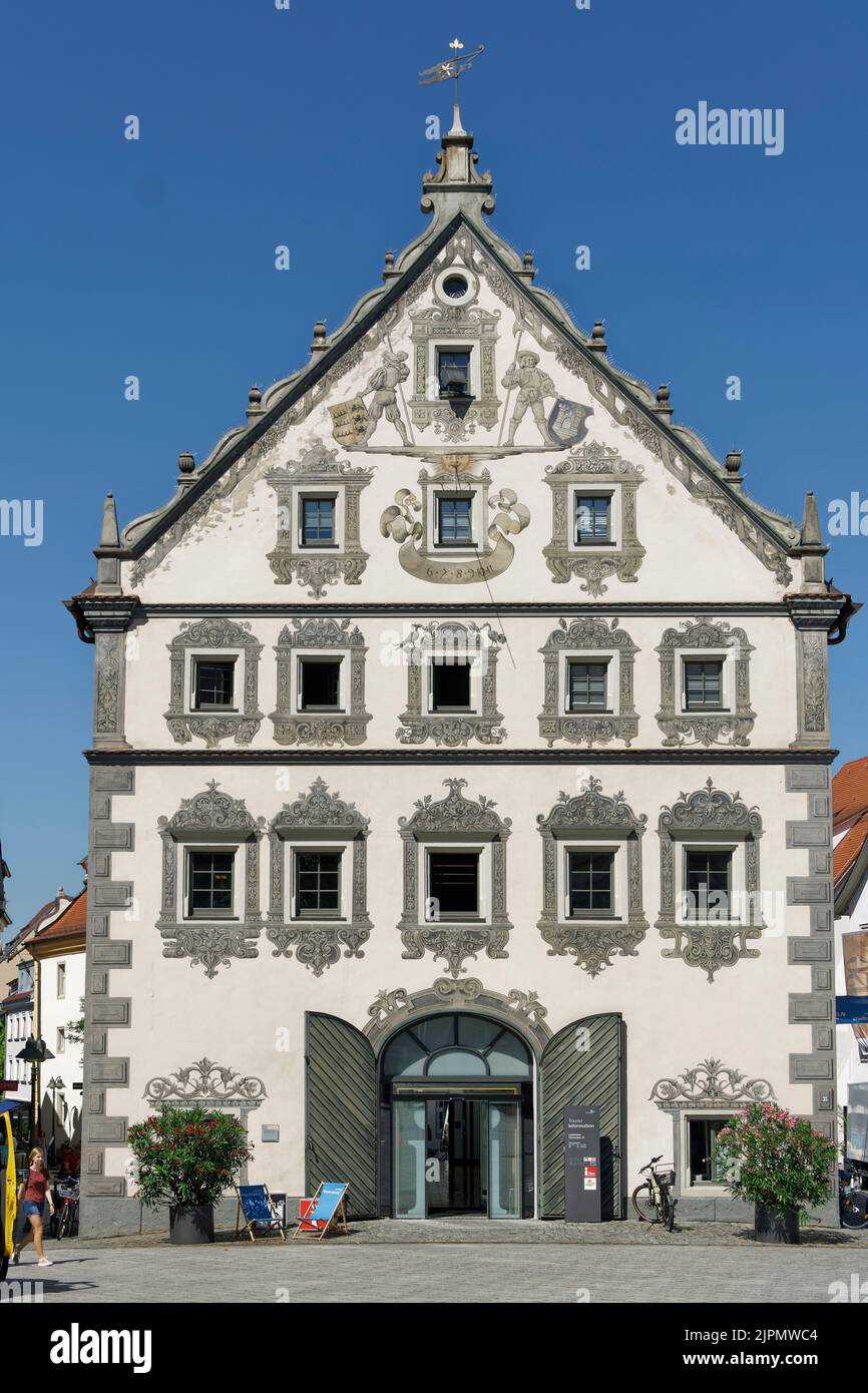 Lederhaus, gebaut 1400 al Markthalle für Schuhmacher, Sattler und Gerber , Renaissancemalerei, heute Touristeninfromation , Ravensburg, Baden-Wuertem Foto Stock