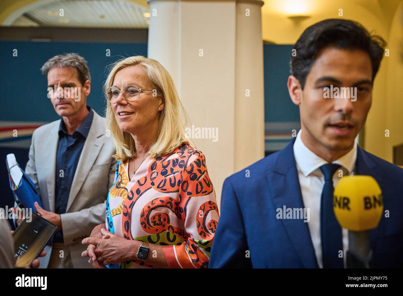 2022-08-19 14:31:06:19 L'AIA - Sigrid Kaag, Ministro delle Finanze (D66) e Rob Jetten, Ministro del clima e dell'energia, parlano alla stampa al Binnenhof dopo il primo Consiglio dei Ministri dopo la pausa estiva politica. ANP PHIL NIJHUIS olanda fuori - belgio fuori Foto Stock