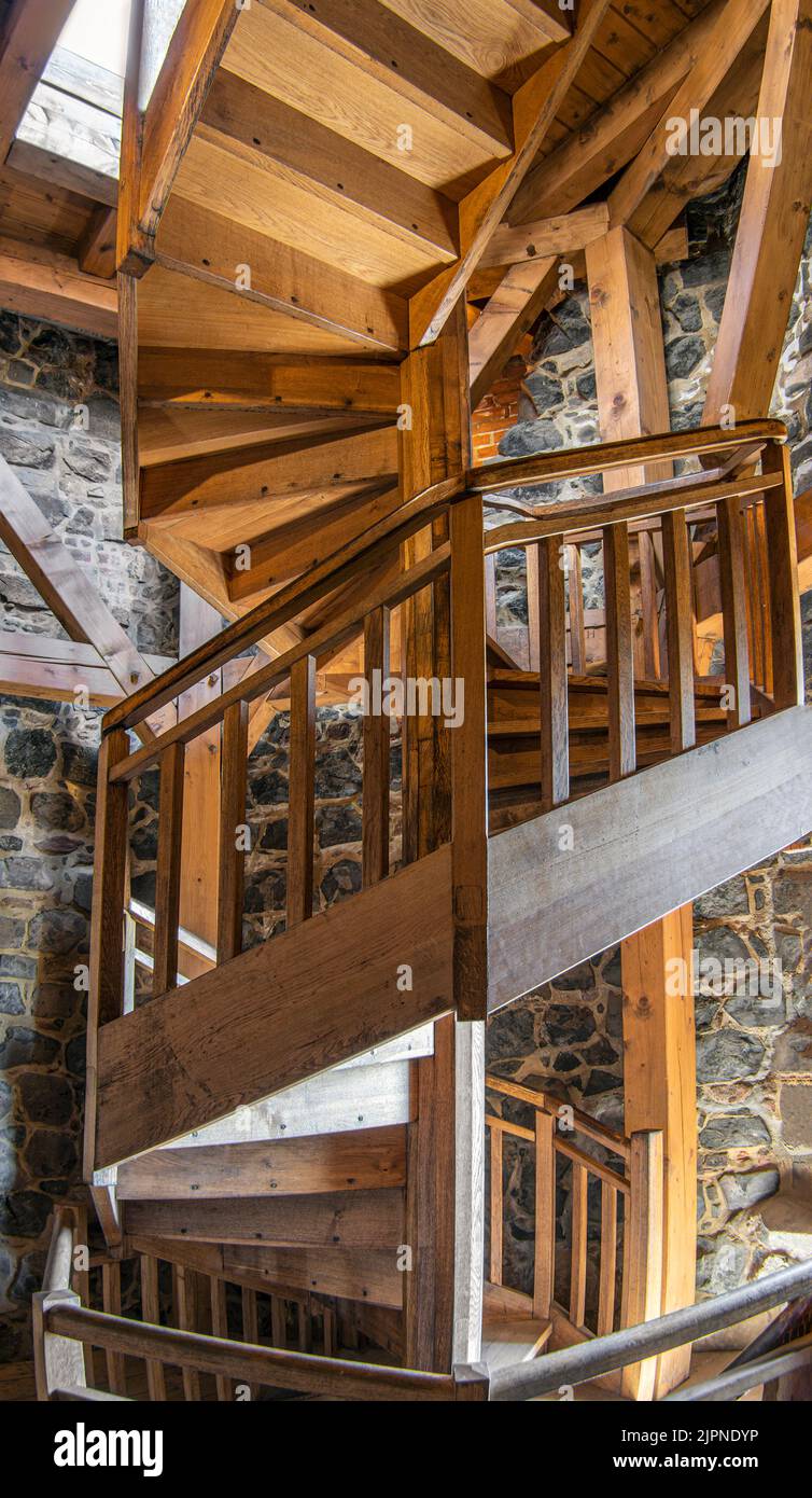 Scala a chiocciola nel Seigerturm del Castello di Stolpen, Sassonia, Germania Foto Stock