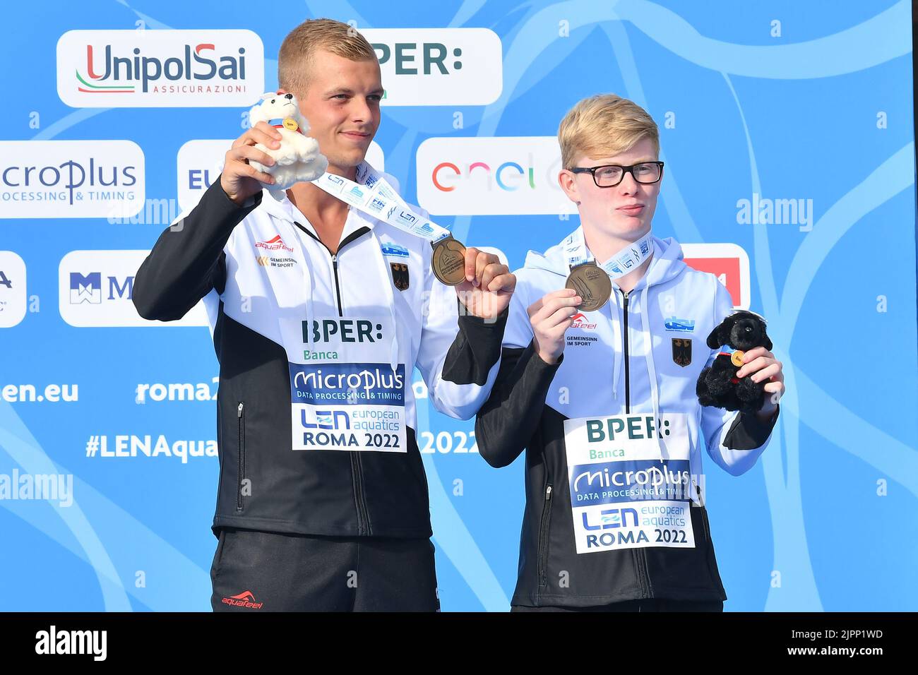 Roma, . 19th ago, 2022. Timo Barthel, Eikermann Gregorchhuk medaglia di bronzo durante i Campionati europei di nuoto Roma 2022. Roma 19th Agosto 2022 Photographer01 Credit: Agenzia indipendente per le foto/Alamy Live News Foto Stock