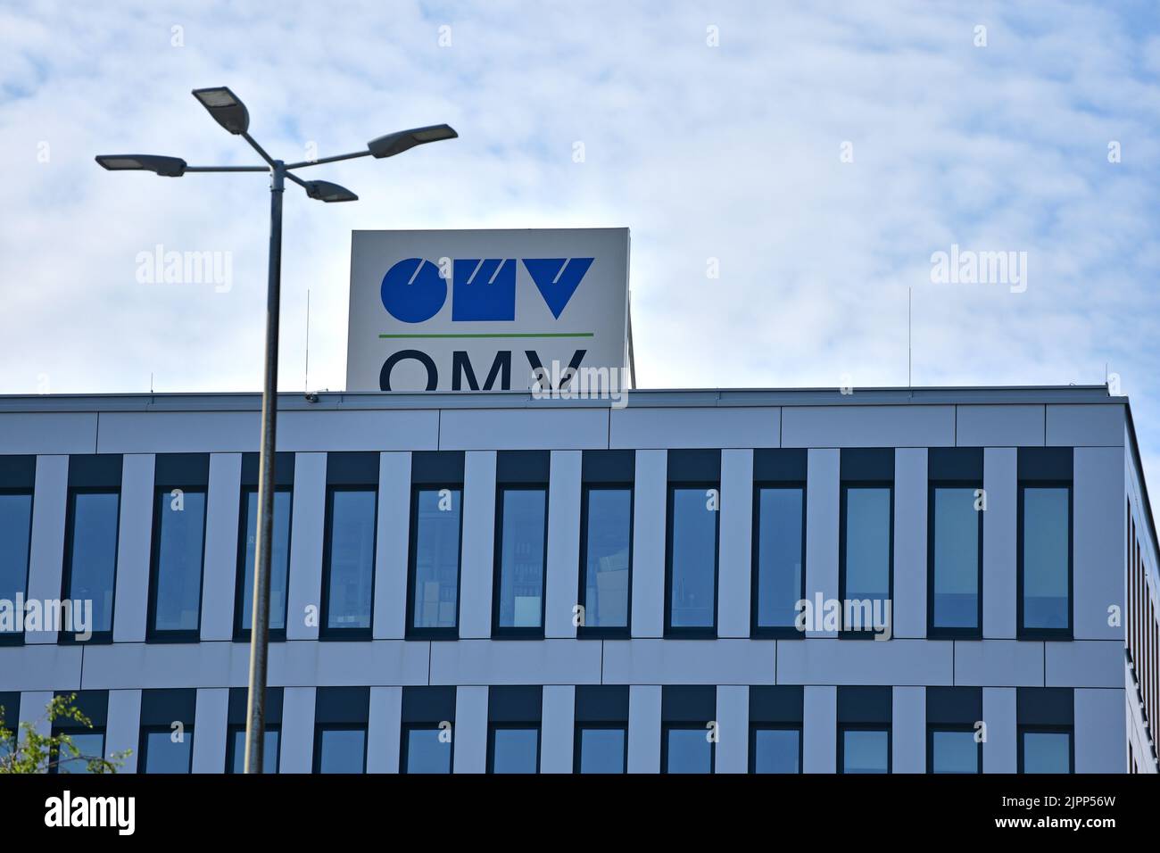 Raffinerie der OMV a Schwechat, Niederösterreich - raffineria OMV a Schwechat, bassa Austria Foto Stock