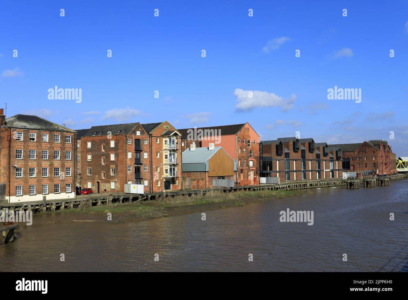 Vista sul quartiere dei musei, sul fiume Hull, su Kingston-upon-Hull, sull'East Riding of Yorkshire, Inghilterra, Regno Unito Foto Stock