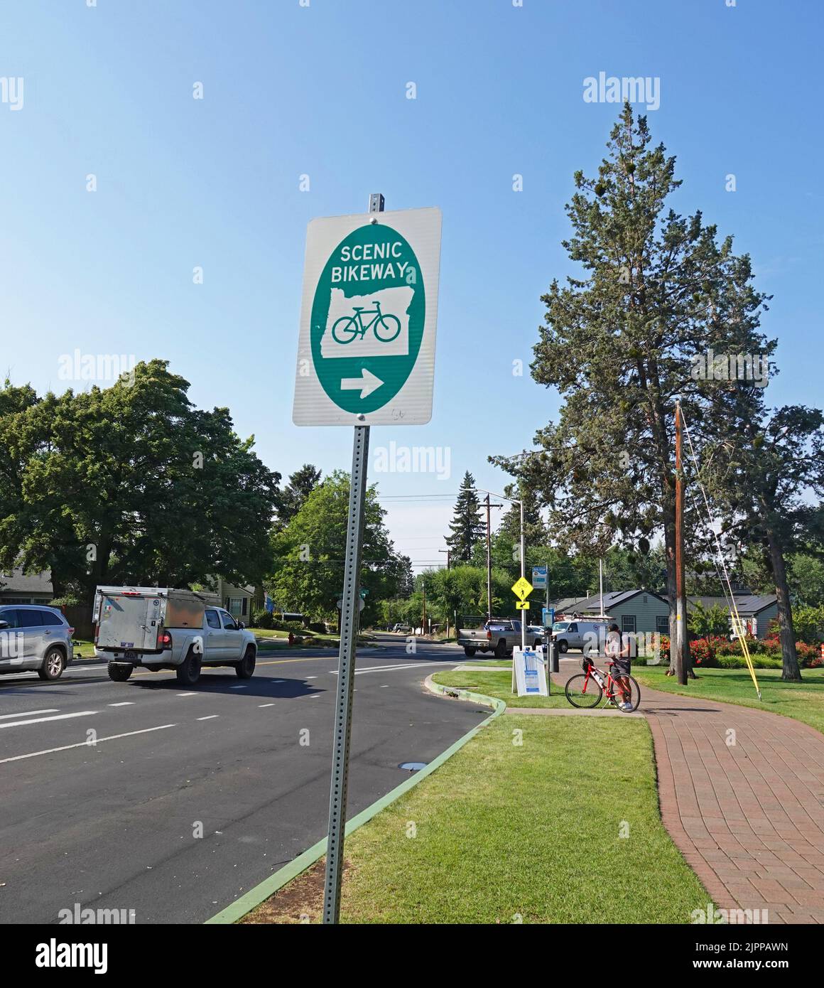 Un cartello che indica una strada panoramica a Drake Park nel centro di Bend, Oregon. Foto Stock