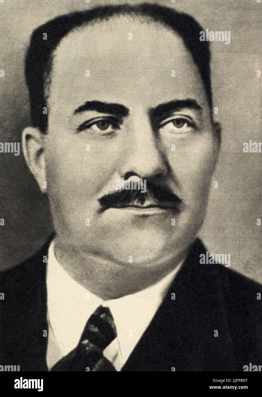 1940, RUSSIA : il lupo del Cremlino Lazat Moiseevic KAGANOVIC (1893 - 1991) , Coviet Politicia . Membro di BosCENIC Moviment dal 1911, impegnato in ottobre Revoluruin e negli anni '20 è stato uno dei più importanti collaboratori Stalin , Segretario del Competee Centrale del P.C.U. ( 1928 ). Membro del Politburo (1936-1957), Ministro della Giustizia Molitaria durante la seconda guerra mondiale. Deposto da Chruschev nel 1957 - KAGANOVICH - POLITICO - POLITICO - COMUNISTA - COMUNISTA - COMUNISMO - COMUNISMO - URSS - ritratto - ritratto - baffi - baffi --- Archivio GBB Foto Stock