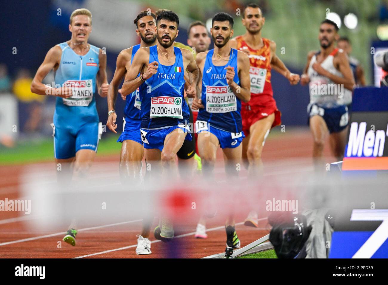 MUNCHEN, GERMANIA - 19 AGOSTO: Osama Zoghlami d'Italia in gara nella Steeplechase maschile 3000m ai Campionati europei di Monaco 2022 all'Olympiastadion del 19 agosto 2022 a Monaco (Foto di Andy Astfalck/BSR Agency) Foto Stock