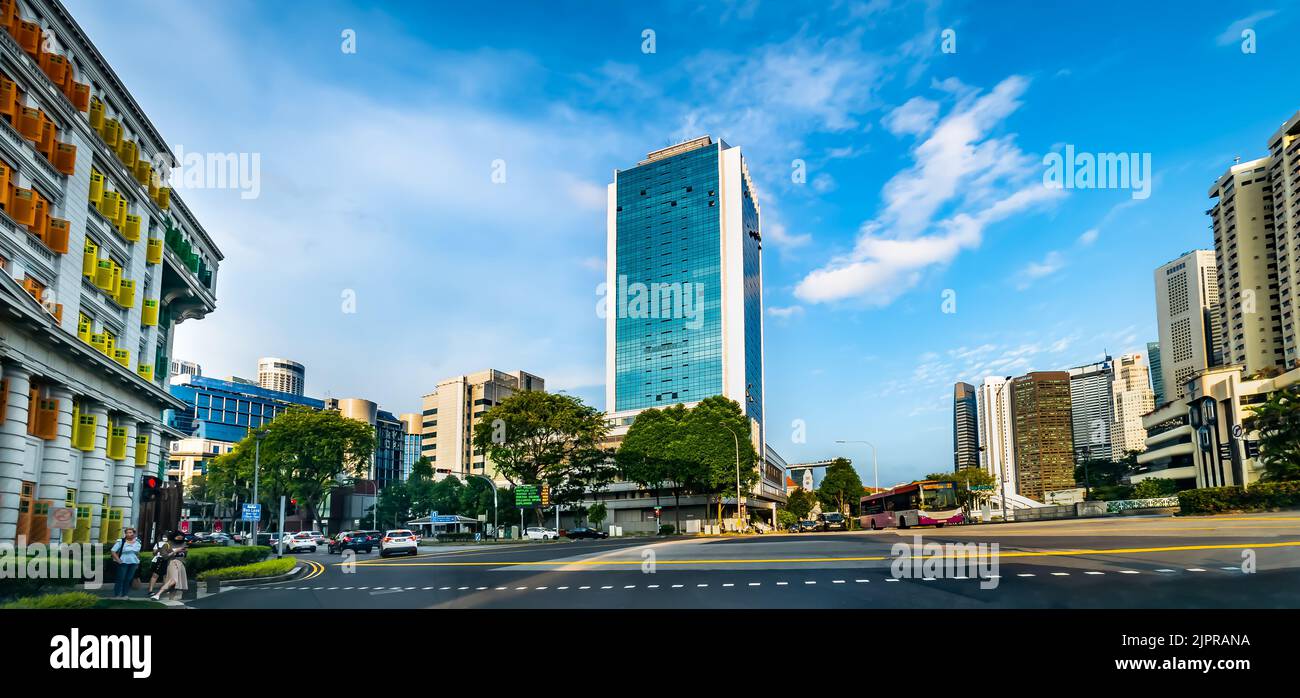 Centro di High Street e stazione di polizia di Old Hill Street, vista da River Valley Road, Singapore. Foto Stock