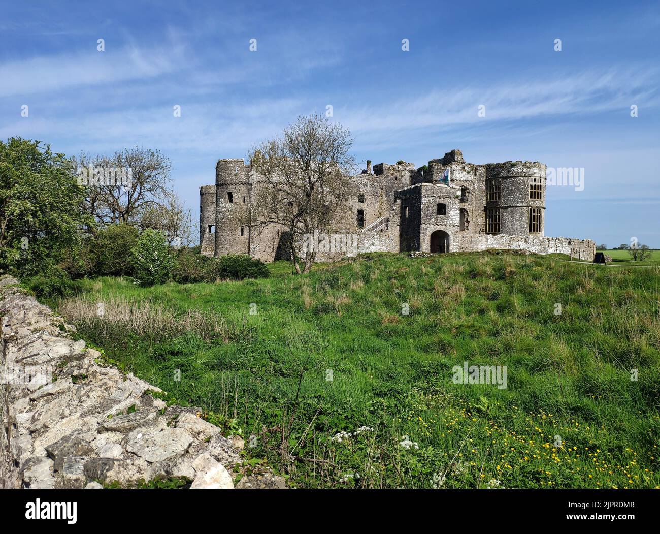 Carew Castle, Castle Ruins, Pembrokeshire, Galles, Regno Unito Foto Stock