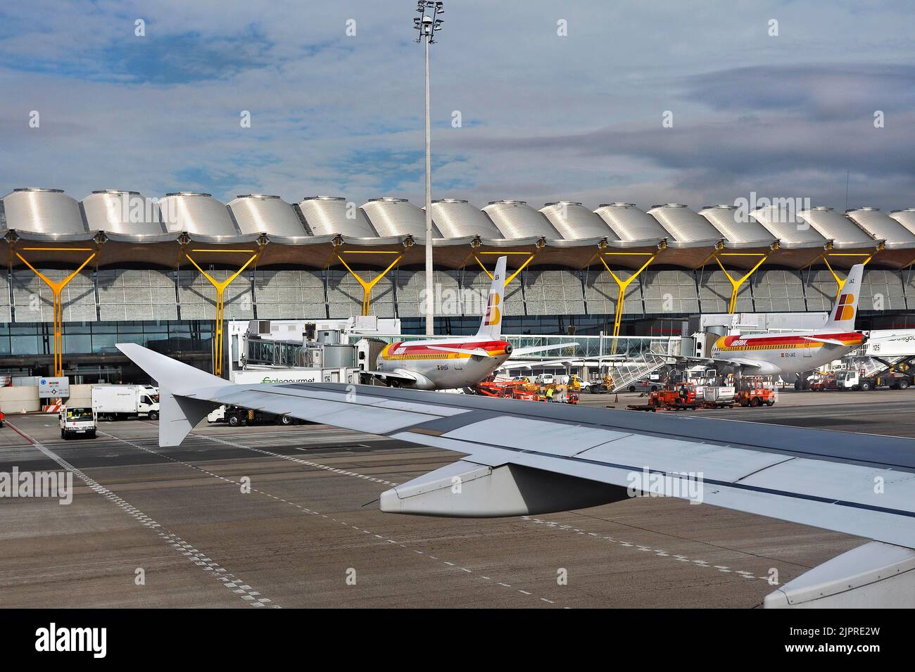 Adolfo Suarez Madrid-Barajas Aeroporto, hangar e IFlights, Madrid, Spagna Foto Stock