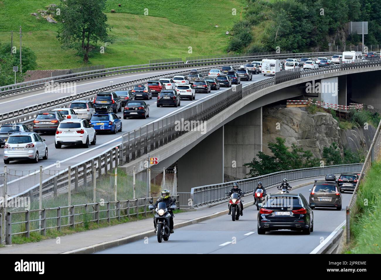 Congestione tunnel stradale del Gottardo Wassen, Svizzera Foto Stock