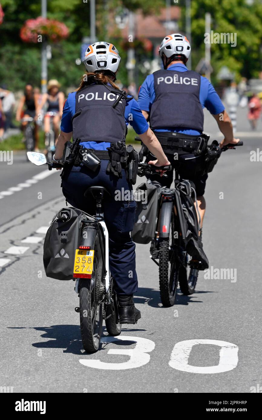 Pattuglia della polizia in bicicletta Foto Stock