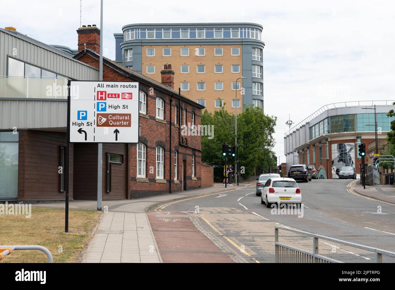 Percorso principale e cartello di parcheggio sulla Rope Walk in Lincoln 2022 Foto Stock