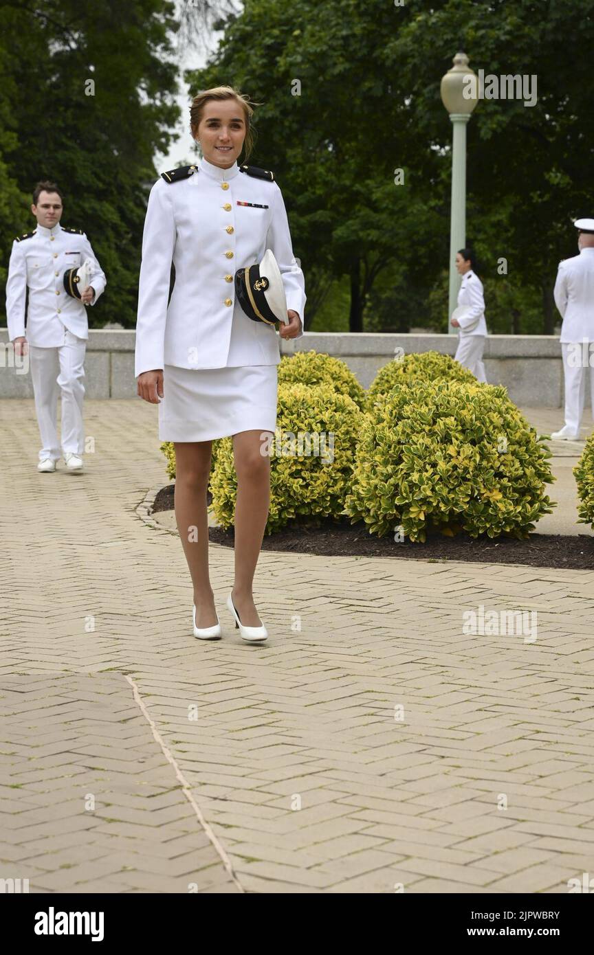 La United States Naval Academy detiene il quinto evento di giuramento per la Classe di 2020 (49922830443) Foto Stock