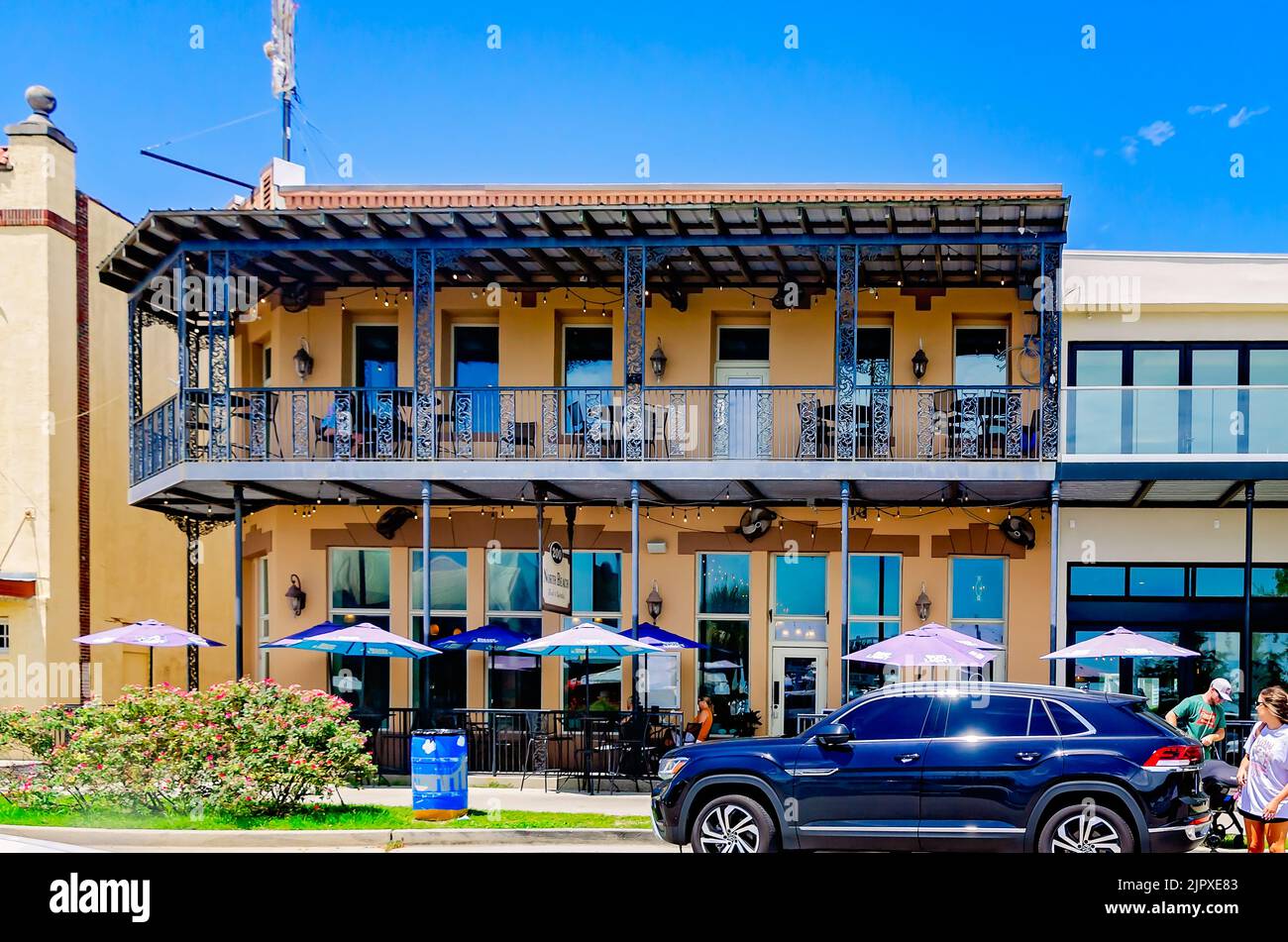 Il North Beach Restaurant and Bar è nella foto, il 13 agosto 2022, a Bay Saint Louis, Mississippi. L'edificio e' conosciuto come Echo Building. Foto Stock
