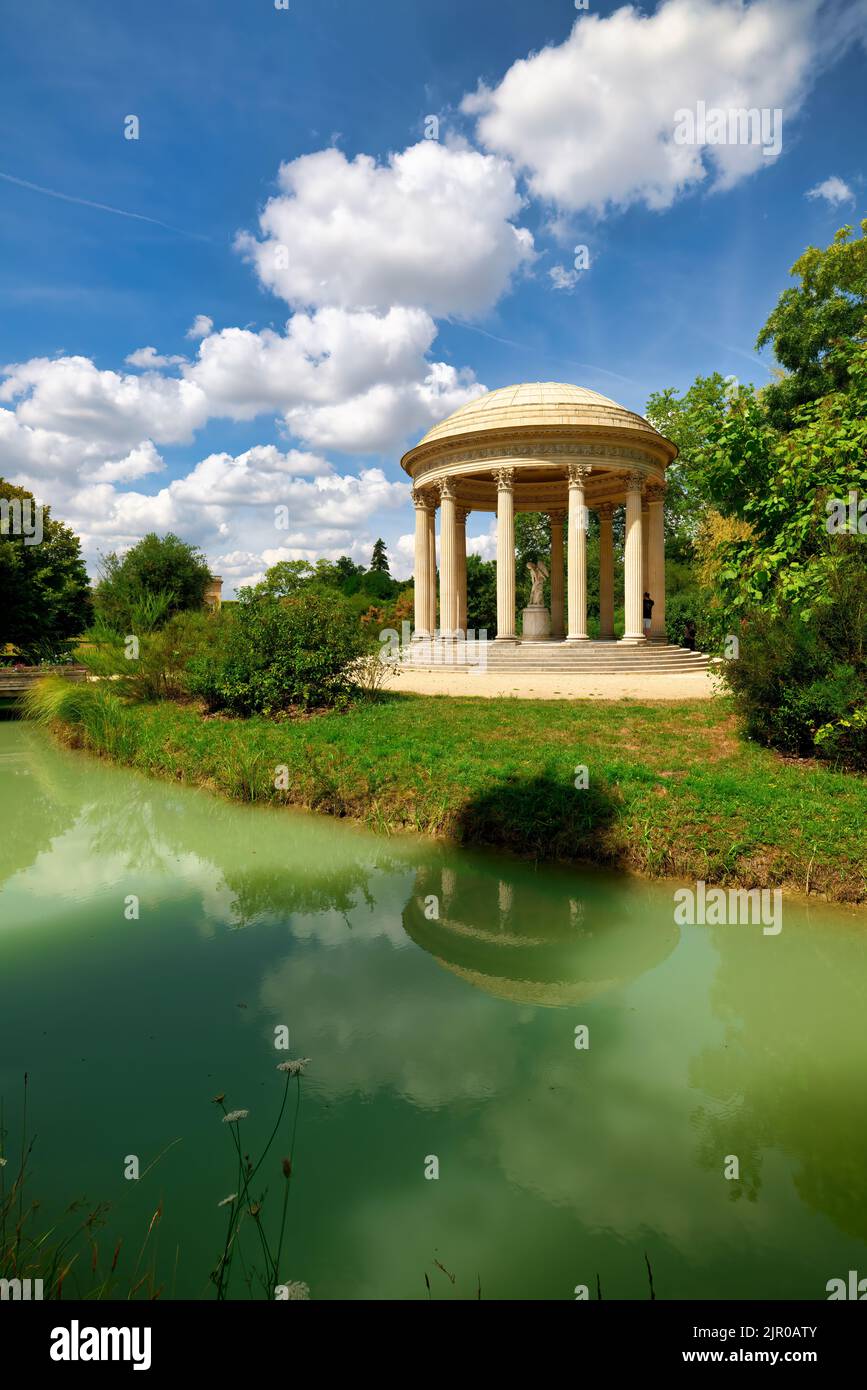 La Reggia di Versailles. Parigi Francia. Il tempio dell'amore a Petit Trianon Foto Stock