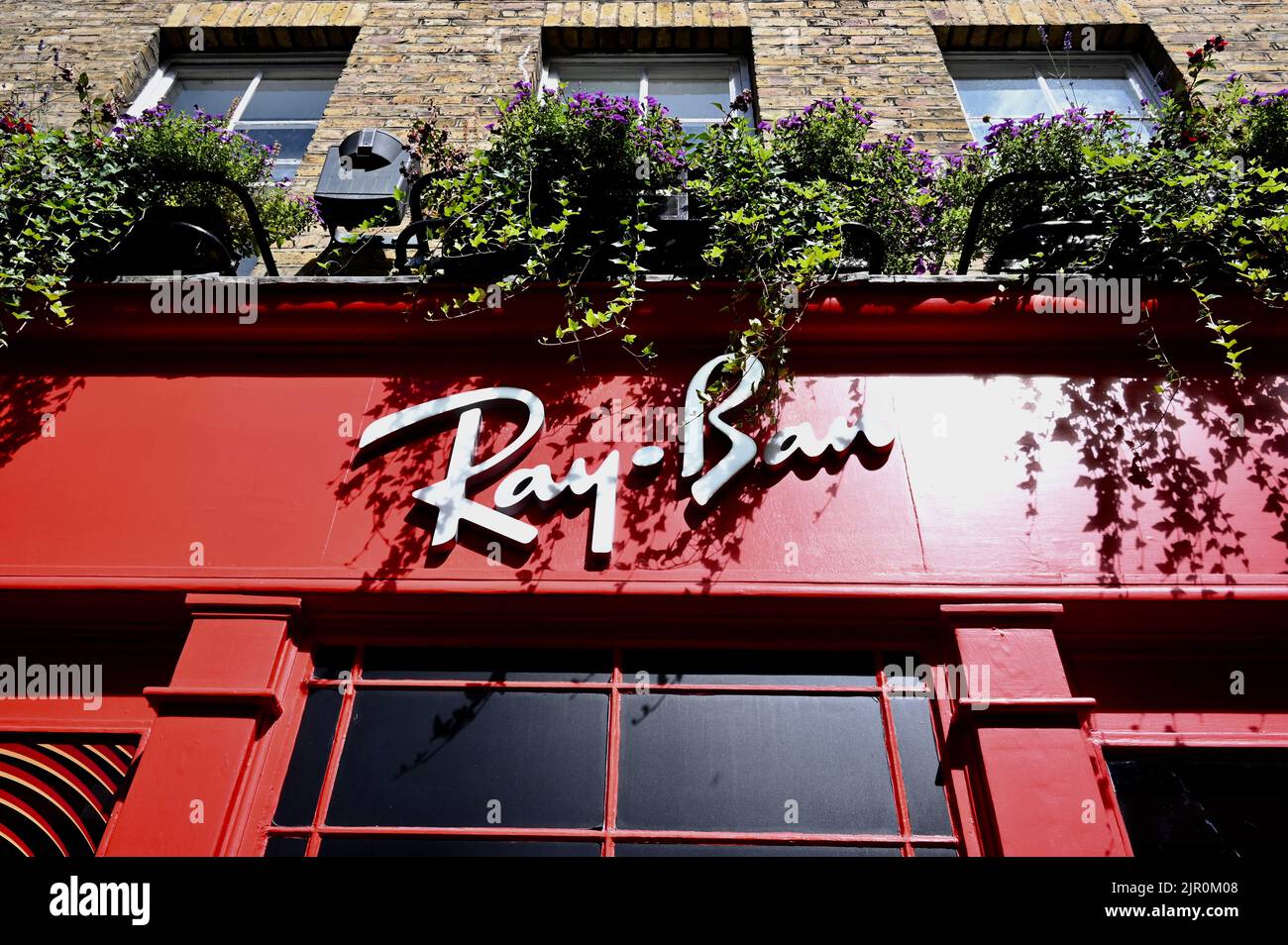 Ray-Ban Shop, Carnaby Street, Londra. REGNO UNITO Foto Stock